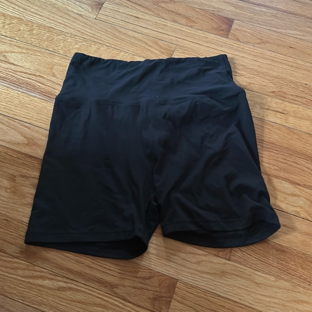 black biker shorts